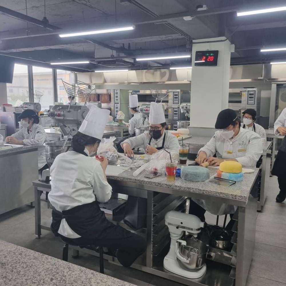 <일본제과제빵전공 2학년 1블럭 슈가크래프트>